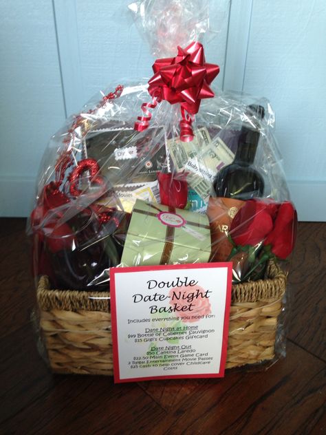 Auction Double Date Night Basket - first date night includes $50 restaurant gift card, $25 cash for babysitter, 2 movie tickets, $22.50 Main Event game cards, and for second date $49 bottle of wine and $15 Gigi cupcake card for dessert! Date Night Basket, Diy Gift Basket Ideas, Auction Gift Basket Ideas, Diy Gift Basket, Fundraiser Baskets, Christmas Crafts Diy Gifts, Auction Basket, Raffle Basket, Auction Baskets