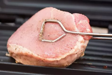 Grilled Pork Chops Boneless, Grilling Thick Pork Chops, Thick Cut Pork Chop Recipes, Center Cut Pork Chop Recipes, Thick Pork Chop Recipe, Thick Pork Chops, Grilled Pork Steaks, Thick Cut Pork Chops, Pork Chop Recipes Grilled