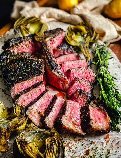 Porterhouse Steak Recipe (Tuscan Style) - Grillseeker Porterhouse Steak Recipe, Steak Ideas, Strip Steaks, New York Strip Steak, Quinoa Burger, Strip Steak Recipe, Steak In Oven, Tomahawk Steak, New York Strip