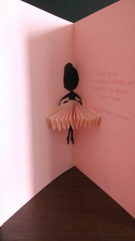 Pop up ballerina card Ballet Diy Crafts, Ballerina Birthday Card, Ballet Cards, Ballerina Card, Ballerina Birthday Cake, Ballet Crafts, Diy Postcard, Ballet Birthday, Ballerina Gift