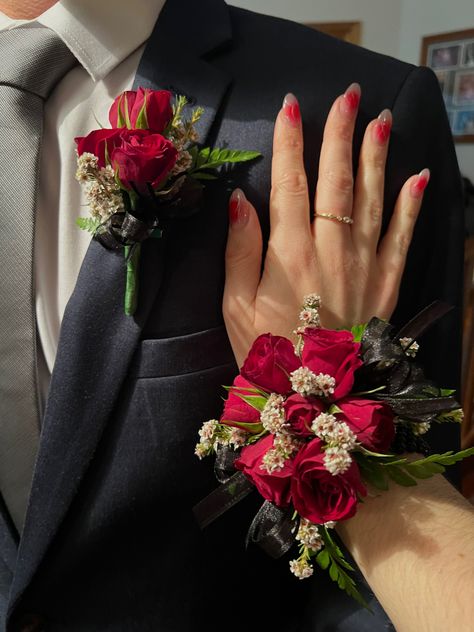 Corsage And Boutonniere Ideas, Prom Flowers Corsage Red, Red Flower Corsage, Red Rose Corsage And Boutonniere, Corsage With Black Dress, White And Red Corsage, Corsage Prom Red, Corsage For Red Dress, Red Prom Flowers