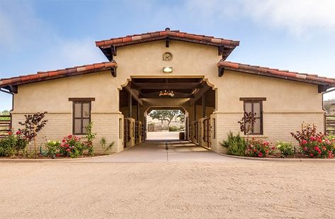 As someone who appreciates good design and architecture, I can see beauty in any style. However southwest, modern, and mid-century styles really speak to me. I am just gushing over this southwest ranch in Santa Ynez Valley. This barn was photographed by Cavan Hadley Photography, I originally spotted the stable on Houzz. Whats not to love Shed Exterior, Southwest Ranch, Southwest Modern, Southwestern Ranch, Stable Style, Barn Stalls, Horse Barn Designs, Hacienda Style Homes, Dream Horse Barns