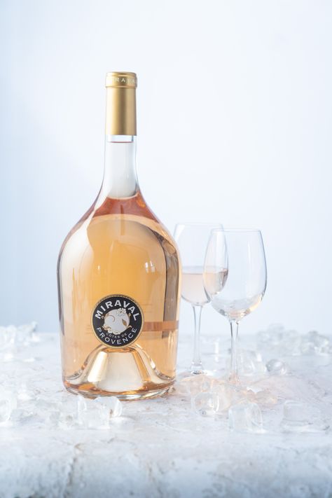 Miraval Wine, Rosé Wine, Photography Themes, Fine Wine, Favorite Food, Odessa, Fun Drinks, Rosé Wine Bottle, Rose Wine