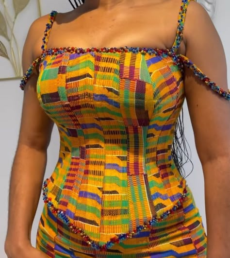 Kente Corset, African Kente Styles, Kente Dress Styles, Princess Cut Blouse Design, African Dress Designs, Empress Clothing, Make A Corset, How To Make A Corset, Dope Fashion Outfits