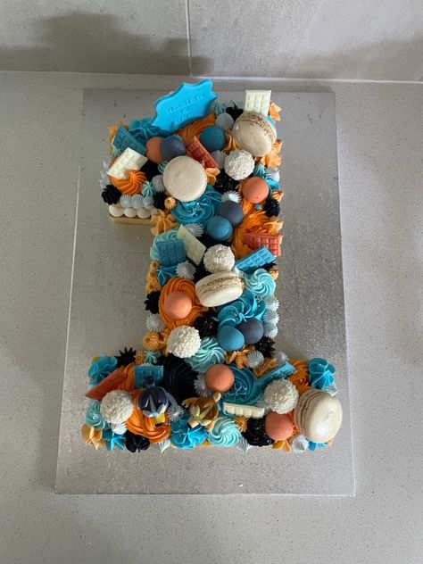 Number Cake Bluey, Bluey Number Cake, Bluey Birthday Party Cake, Bluey Birthday Cake, Birthday Party Cake Table, Bluey Birthday Party, Party Cake Table, Bluey Birthday, 1 Cake