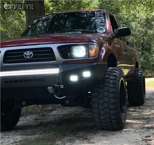 Toyota 4runner 1995, 1995 Toyota Tacoma, Toyota Surf, Toyota Tacoma 4x4, Tacoma 4x4, Rough Country Suspension, Toyota 4x4, Offroad Jeep, Toyota Pickup