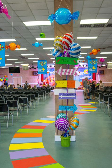 Post Prom Ideas, Vbs Twists And Turns, Twist And Turns Vbs, Winter Door Decorations Classroom, Twists And Turns Vbs, Game Night Decorations, Trunker Treat Ideas, Book Fair Ideas, Candy Decorations Diy