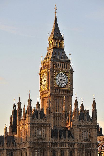 London Tower, Big Ben Aesthetic, Big Tower, Big Ben Photography, London Clock Tower Drawing, London Big Ben, Big Ben Model, London Watch Tower, Tower Bridge London Aesthetic