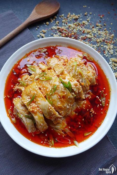 Mouth-watering chicken (Kou Shui Ji, 口水鸡) Sichuan Food, Cold Dishes, Chinese Dishes, Chinese Cooking, Asian Foods, Red House, Chinese Recipes, Asian Cooking, Asian Dishes