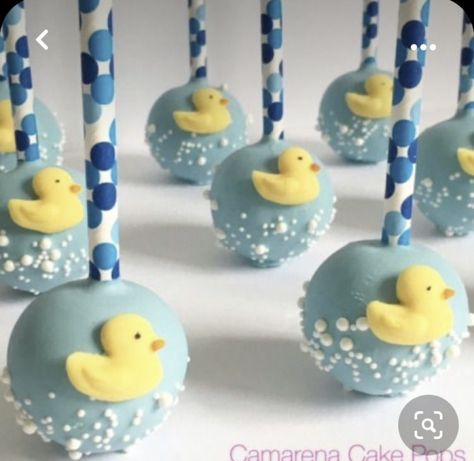 Pops Display Ideas, Cake Pops Weihnachten, Cake Pops Display, Cake Pops Christmas, Duck Birthday Theme, Rubber Ducky Cake, Rubber Duck Party, Rubber Ducky Party, Rubber Ducky Birthday