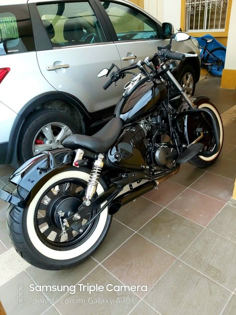 Honda Magna Bobber, Kawasaki Eliminator, Honda Magna, Harley Davidson Pictures, Ducati 848, Yamaha V Star, Bike Illustration, Bobber Bikes, Motorcycle Culture