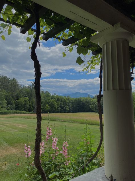 New Hampshire Spring, New Hampshire Aesthetic, Loon Mountain, Museum Studies, Garden Aesthetic, Character Aesthetics, Usa States, Our Town, Perfect World