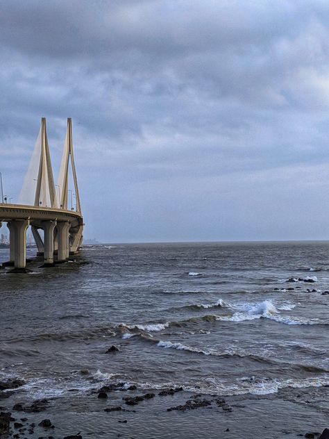 Bandstand, sea link, Mumbai, Bombay, Mumbai photography, sea, ocean, nature photography Navi Mumbai Photography, Mumbai Photoshoot Ideas, Mumbai Monsoon Photography, Mumbai Monsoon Aesthetic, Bandstand Mumbai, Bombay Aesthetic, Mumbai Aesthetic, Mumbai Trip, Cash Indian