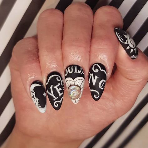 Ouija Nail Designs, Ouija Board Nails Nailart, Ouija Board Nail Art, Oujia Board Nails, Quija Board Nails, Ouija Nail Art, Ouji Board Nails, Ouija Nails, Ouija Board Nails