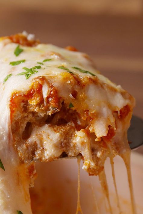 Buffalo Chicken Rolls, Lasagna Roll Ups, Chicken Roll Ups, Lasagna Roll, Roll Ups Recipes, Easy Lasagna Recipe, Cheesy Chicken Broccoli, Lasagna Rollups, Homemade Lasagna