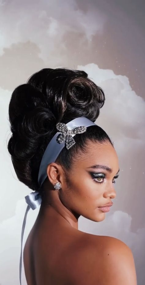 Burlesque Hair, Hair Mood Board, Classic Updo, Christmas Makeup Look, Hair Mask For Growth, Retro Makeup, Glamour Nails, Glamorous Hair, Clip Hairstyles