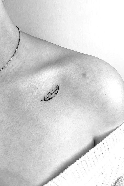 Simple Tattoos For Women, Unique Small Tattoo, Creative Tattoo, Tattoo Butterfly, Men Tattoo, Small Girl Tattoos, Small Tattoos Simple, Small Meaningful Tattoos, Cute Tiny Tattoos