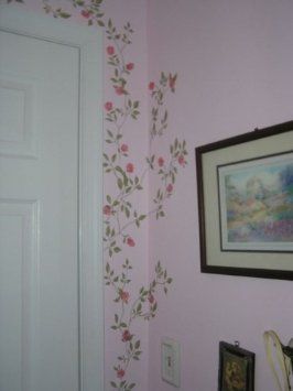 Flowering Vine Rub On Transfer Small Murals For Home, Vine Wall Art, Wall Flower Painting Ideas, Hand Painted Wall Murals Flowers, Vine Painting On Wall, Painted Vines On Wall, Vine Wall Painting, Mural Ideas Bedroom, Flowers Painted On Wall