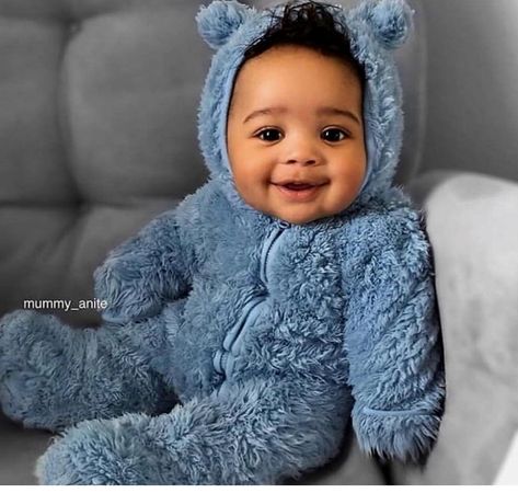 Chicago Night, Cute Mixed Babies, Cute Black Babies, Beautiful Black Babies, Adorable Babies, Foto Baby, Mixed Babies, Future Baby, Future Kids