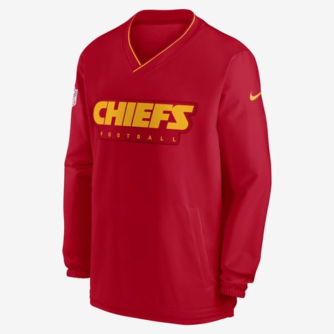 The Kansas City Chiefs Sideline Windshirt features a water-repellent exterior and a soft, warm interior for inclement weather. A bungee cord at the hem and 2 front pockets add functionality to this team-inspired piece. Nike Mens Clothing, Arrowhead Stadium, Chiefs Game, Nfl Kansas City Chiefs, Warm Interior, Chiefs Football, Nike Nfl, Bungee Cord, Kansas City Chiefs