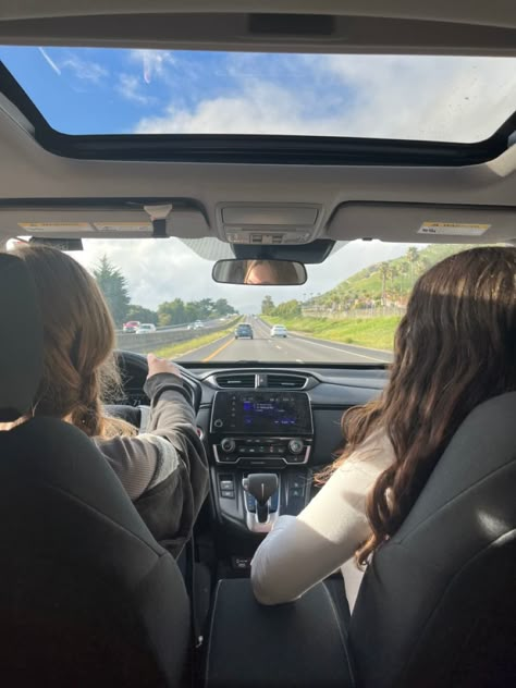 Driving With Friends, Friendship Vacation, Girls Driving, Vacation Aesthetic, Girl Friendship, Car Goals, Summer Sunglasses, Two Girls, Car Girls