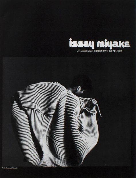 Issey Miyake ads from The Face magazine The Face Magazine, Fashion Ads, Creative Clothes, Original Supermodels, Twist And Shout, Fashion Campaigns, Print Advertising, Modern Poster, Fashion Advertising