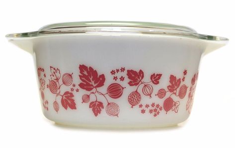 Vintage Pyrex Gooseberry Pink on White 1 1/2 Quart Casserole 474-B 1.5Qt w/ Lid | #1822952389 Pyrex Gooseberry, Pink Gooseberry, Pink Berries, Casserole Dish With Lid, Pyrex Collection, Vintage Pyrex, Casserole Dish, Pyrex Vintage, Pyrex