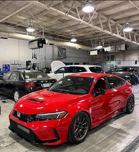 Fl5 Type R, 11th Gen Civic, Honda Type R, Honda Vtec, New Movie Posters, Honda Accord Sport, Acura Cars, Civic Coupe, Civic Type R