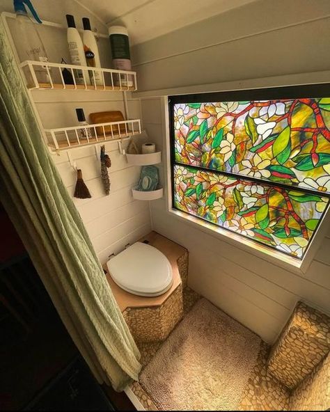 Skoolie Conversion Bathroom, Bus Remodel Renovation, Bus Life Ideas, Skoolie Closet, Boho Skoolie, Cozy Rv Decor, Skoolie Bathroom Ideas, Vanlife Bathroom, Skoolie Conversion Floor Plans