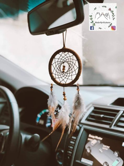 dreamcatcher Small Baby Shower Gifts, Boho Girls Bedroom, Dream Catcher For Car, Boho Car Accessories, Dream Catcher Tutorial, Car Dream, Mirror Car Accessories, Dream Catcher Decor, Dream Catcher White