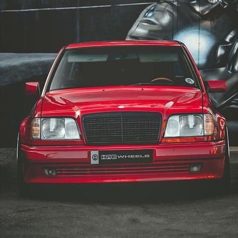 Mercedes Aesthetic, Mercedes W124, Adventure Campers, Daimler Benz, Stance Cars, Classic Mercedes, Mercedes Benz Classic, Mercedes Benz Cars, Benz Car