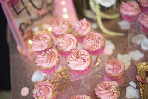 Rose Gold 2nd Birthday Party, Rose Gold First Birthday Party, Rose Gold Slumber Party, Rose Gold Butterfly Birthday Theme, Rose Gold Party Favors Birthday, Butterfly Themed Birthday Party, Kids Birthday Party Food, Birthday Roses, Gold Birthday Party