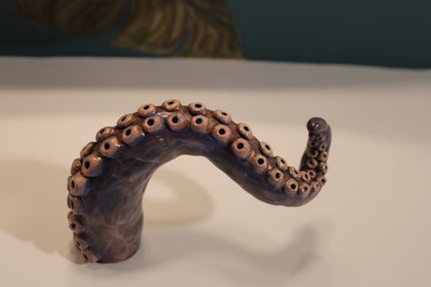 Octopus tentacle used as a towel hook / Hand made with epoxic clay and acrilic paint. =Contact us to order yours= Creepy Octopus, Octopus Tentacles, Towel Hooks, 3d Design, Octopus, Contact Us, Hand Made, Paint, Pins