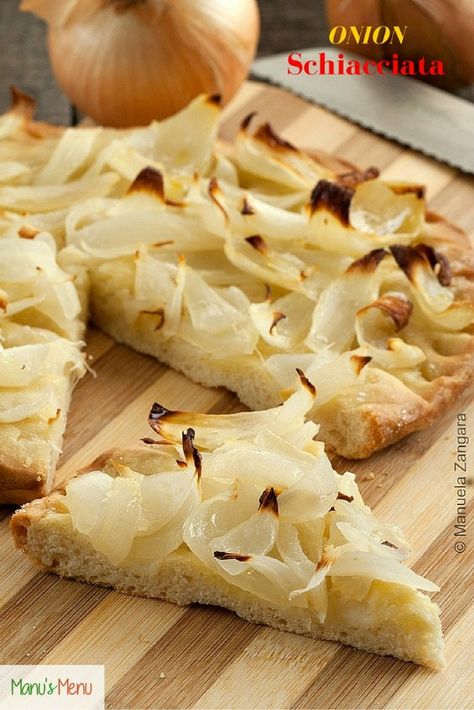 Onion Schiacciata Onion Foccacia, Train Snacks, Fasting Recipes, Bread Puddings, Menu Recipes, Homemade Breads, Savory Pies, Greek Flavors, Flatbread Recipes