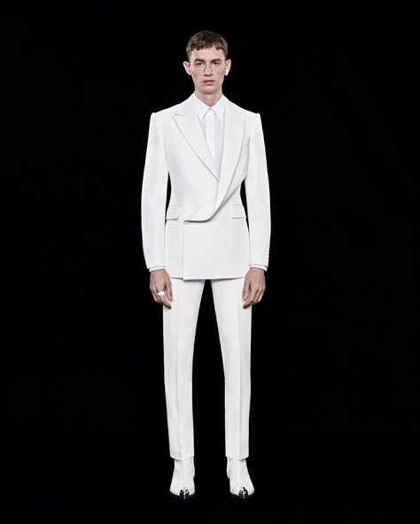 Wedding Men Suit Modern, 2023 Alexander Mcqueen, Prom Suits Unique, Alexander Mcqueen Suits Men, Futuristic Mens Fashion, Tuxedo For Men Wedding, Suits Alexander Mcqueen, Alexander Mcqueen Suit, Business Moodboard