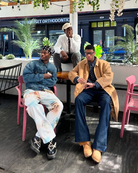 just some cool fits with some cool friends #fashionfriends #outfitinspo #streetstyle Men Trench Coat Outfit, Trench Coat Outfit Fall, Fall Coat Outfit, Cool Friends, Men's Trench Coat, Trench Coat Outfit, Coat Outfit, Street Fashion Men Streetwear, Trench Coat Men