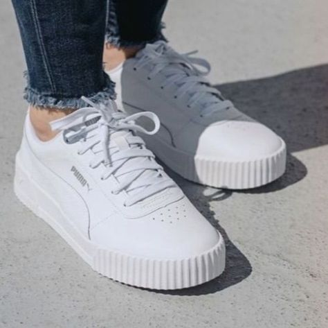 Perfect white summer sneakers for women Puma Shoes Women Outfit, Lacoste Shoes Women, Puma Sneakers Womens, Puma Shoes Women, Puma Fashion, White Puma Sneakers, White Fashion Sneakers, Trainers Outfit, Hype Shoes