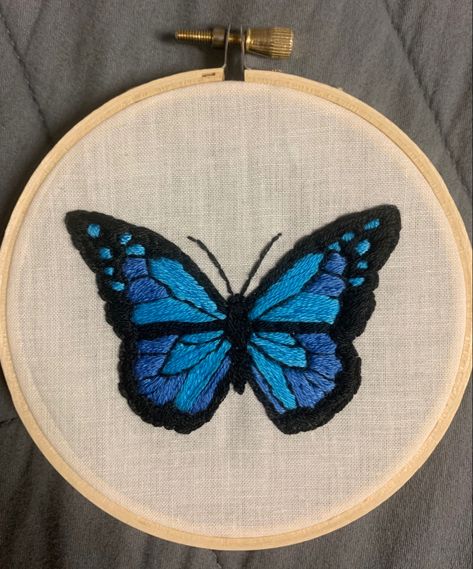 Hand embroidery hoop of blue monarch butterfly Monarch Butterfly Embroidery, Blue Butterfly Embroidery, Hand Embroidery Butterfly, Butterfly Embroidery Pattern, Blue Monarch Butterfly, Embroidered Butterflies, Embroidery Butterfly, Crochet Butterfly Pattern, Butterfly Tutorial