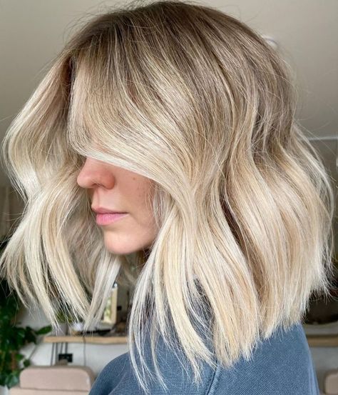 Hair Colors Trending, Best Blonde Hair, Pale Blonde Hair, Copper Blonde Hair Color, Winter Blonde Hair, Winter Blonde, Blonde Hair Colors, Buttery Blonde, Blonde Hair Ideas