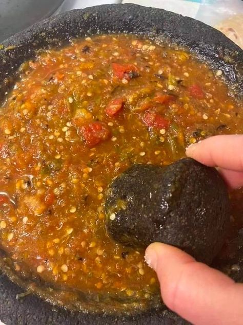 Salsa Molcajete Recipes, Molcajete Salsa Recipe, Molcajete Recipe, Salsa Picosa, Molcajete Salsa, Authentic Mexican Salsa, Mexican Salsa Recipes, Mexican Salsa, How To Make Salsa