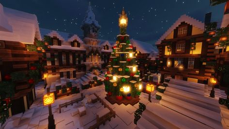 More of a Christmas Rectangle than a Square but hey ho... Minecraft Christmas Aesthetic, Aesthetic Minecraft Christmas Builds, Minecraft Winter Aesthetic, Christmas Town Minecraft, Snow Village Minecraft, Minecraft Snowy Village, Minecraft Winter Village, Minecraft Christmas Building Ideas, Winter House Minecraft