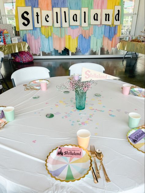 Vintage Disneyland Party Decorations, Disneyland Table Centerpiece, It’s A Small World Birthday Theme, Walt Disney World Birthday Party, Disneyland Dessert Table, Pastel Disneyland Birthday, Disneyland Party Backdrop, Disneyland 3rd Birthday Party, Disney First Birthday Party