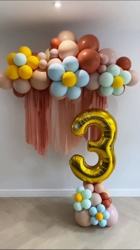 60s Party, Mini Garland, Flower Birthday Party, 1st Birthday Girl Decorations, Baby Birthday Decorations, Simple Birthday Decorations, Balloon Crafts, Mini Balloons, Diy Balloon Decorations