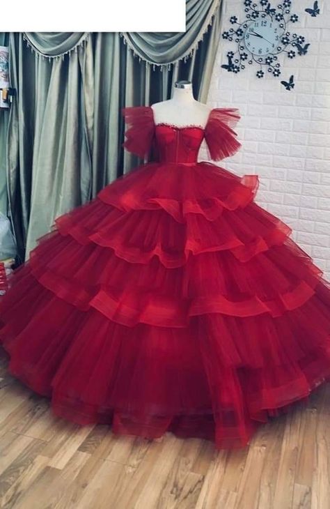 Princess Dress Red, Red Princess Dress, Graduation Dresses Long, Red Ball Gowns, Debut Dresses, Poofy Dress, Character Styles, Cute Red Dresses, Red Princess