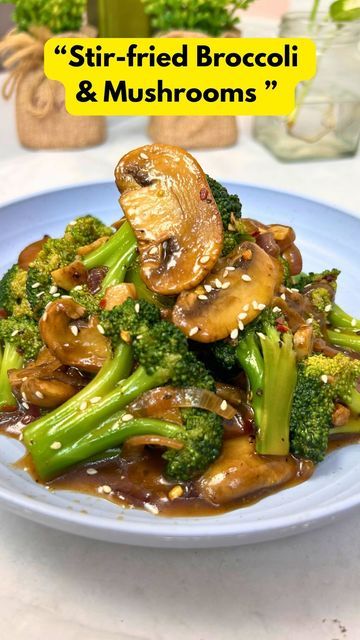 Stir Fry Broccoli And Mushrooms, How To Fry Broccoli, Brocolli And Mushroom Stirfry, Brocoli Mushroom Recipes, Mushroom Broccoli Recipes, Mushroom And Broccoli Recipes, Broccoli And Mushroom Recipes, Broccoli Mushroom Stir Fry, Stir Fried Broccoli