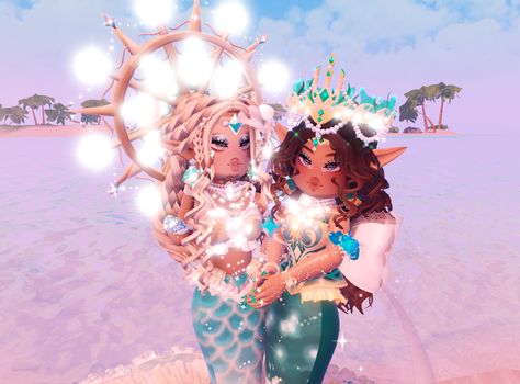 Royale High Sleepover, Royale High Water Outfit, Royale High Outfits Mermaid, Ariel Royale High, Mischevious Mermaids Royale High, Rolaye High Outfits, Royale High Pool Party, Royals High Summer Outfit, Sea Creatures Royale High