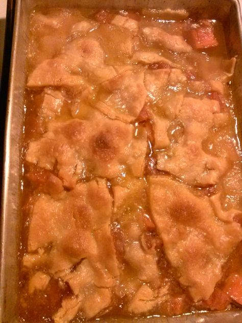 Sweet Potato Cobbler, Sweet Potato Dessert, Sweet Potato Pies Recipes, Dessert Items, Sweet Potato Recipes Casserole, Cooking Sweet Potatoes, Potatoe Casserole Recipes, Cobbler Recipe, Potato Pie