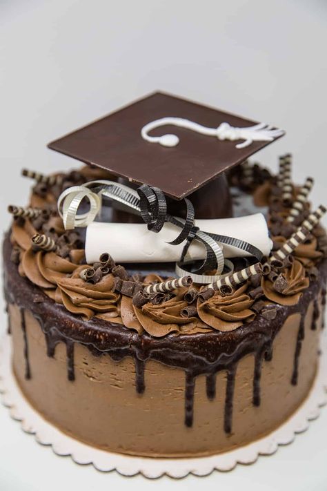 round cake covered in chocolate ganache with fondant diploma and chocolate grad cap Chocolate Graduation Cake, Chocolate Graduation, Graduation Cake Designs, Graduation Party Desserts, Graduation Treats, Graduation Party Cake, Cap Cake, Cake Pop Stands, Graduation Cupcakes