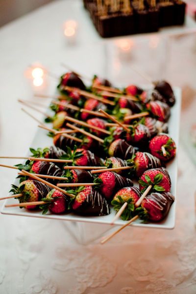 Chocolate strawberries on a stick #skewers #dessert Wedding Cake Chocolate Strawberries, Wedding Cakes Chocolate, Cupcake Business, Wedding Strawberries, Fruit Sticks, Sno Cones, Cakes Chocolate, Wedding Chocolate, Chocolate Wedding Cake