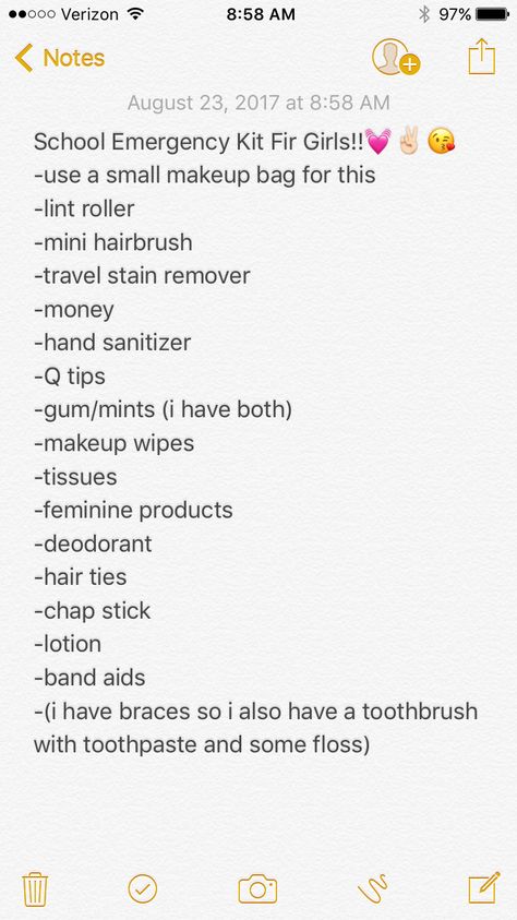 I hope this helps you! this is what i have in my emergency kit but you can make yours however you like it! have fun!!💓 5th Grade Survival Kit, What To Have In Your Emergency Kit, 5th Grade Emergency Kit, Emergency Kit For School 6th Grade, Middle School Supplies, School Emergency Kit, Month Workout Challenge, School Backpack Essentials, Middle School Survival